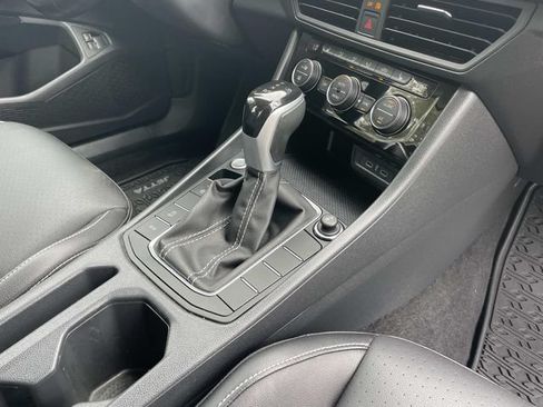 Used 2023 Volkswagen Jetta SE FWD image 28