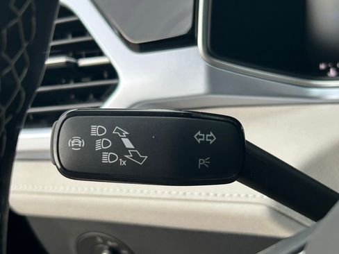 New 2026 Volkswagen Taos SE FWD image 34