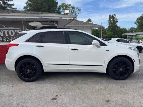 Used 2017 Cadillac XT5 Luxury w/ Driver Awareness Package FWD image 7