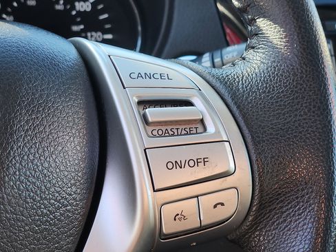 Used 2016 Nissan Rogue SL w/ SL Premium Package image 22