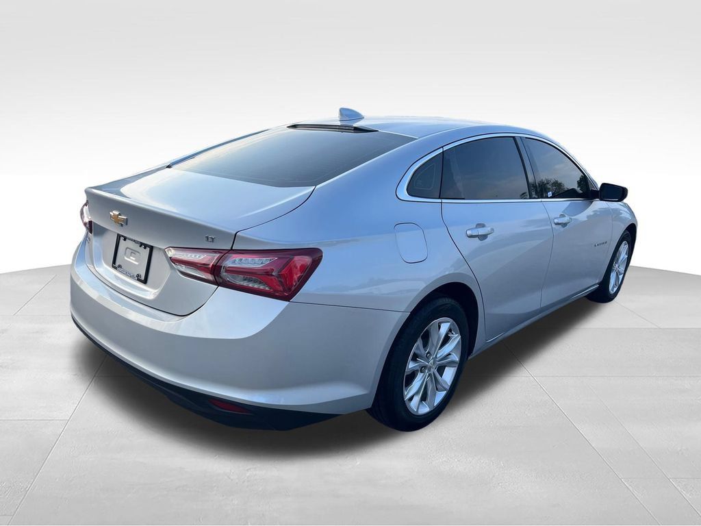 Used 2022 Chevrolet Malibu LT FWD image 5