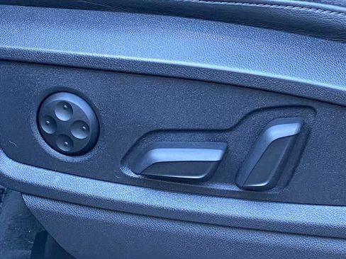 Used 2023 Audi Q5 2.0T Premium image 14