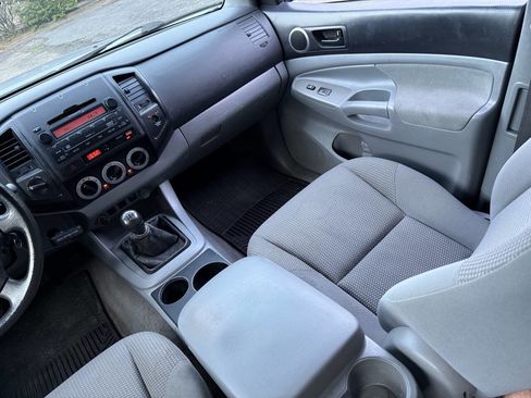 Used 2010 Toyota Tacoma 4x4 Access Cab image 21