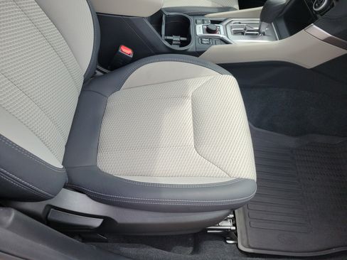 Used 2021 Subaru Forester Premium w/ Popular Package #1 AWD/4WD image 19