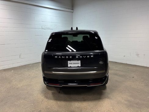 Used 2023 Land Rover Range Rover SE image 8