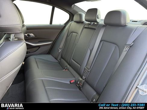 Used 2022 BMW 330i xDrive Sedan w/ Driving Assistance Package image 16