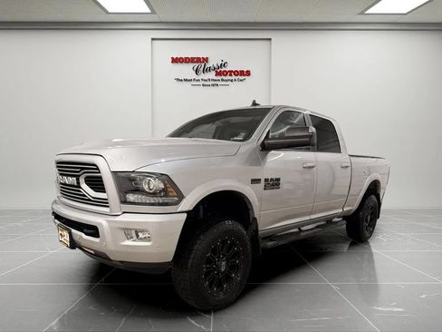 Used 2018 RAM 2500 Laramie w/ Sport Appearance Group AWD/4WD image 3