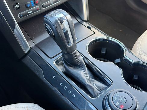 Used 2018 Ford Explorer Limited w/ Equipment Group 301A image 31