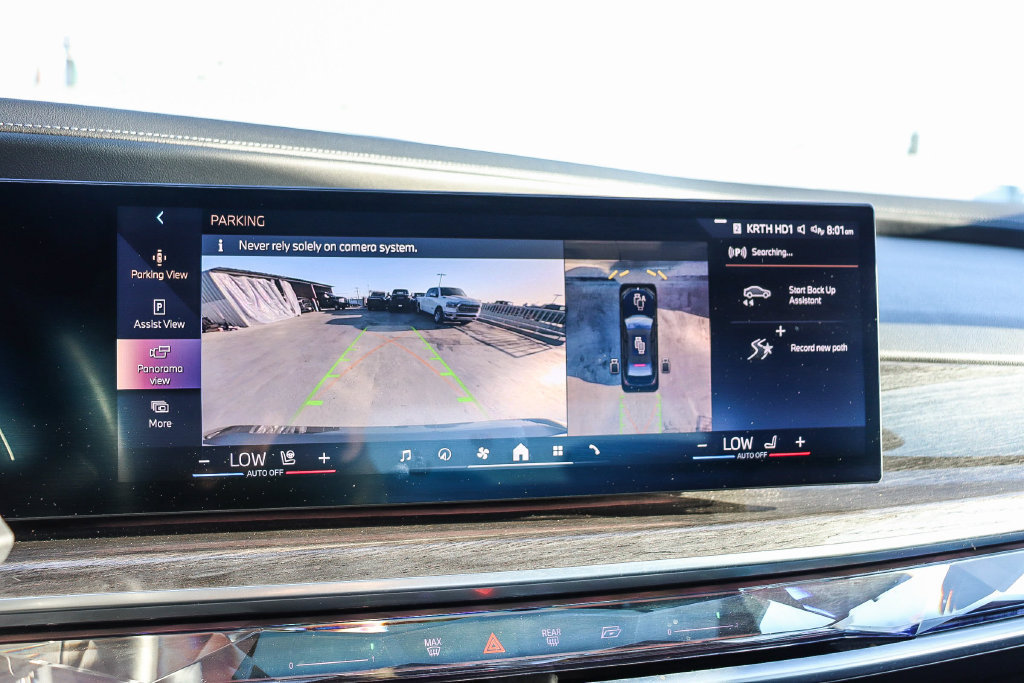 Used 2024 BMW 740i RWD image 27