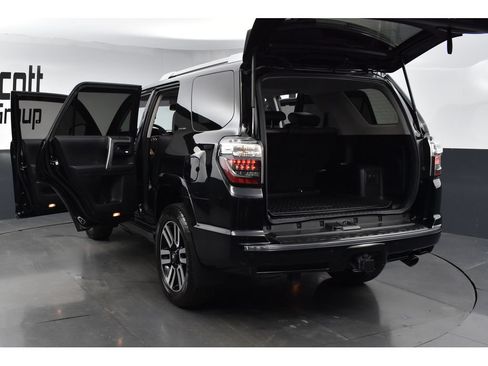 Used 2022 Toyota 4Runner Limited AWD/4WD image 27