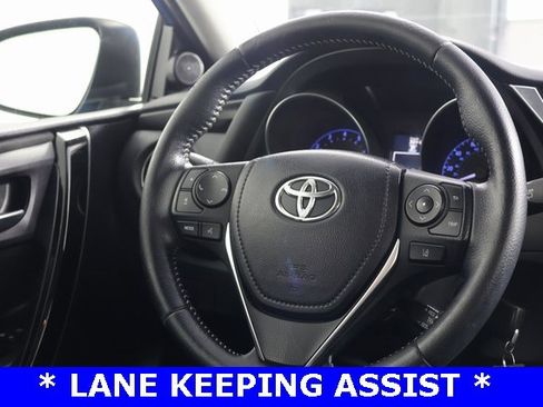 Used 2018 Toyota Corolla iM image 10