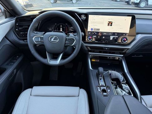 Used 2026 Lexus TX 350 AWD image 8