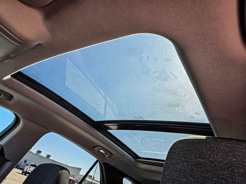 Used 2022 Chevrolet Equinox LT image 27