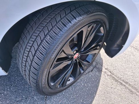 Used 2017 Jaguar F-PACE S AWD/4WD image 21