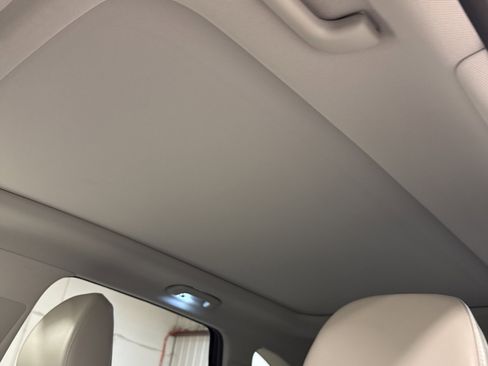 Used 2024 Kia Sorento SX image 11