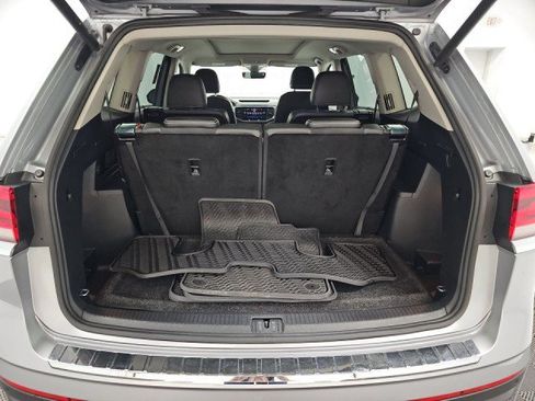 Used 2023 Volkswagen Atlas SEL AWD/4WD image 13