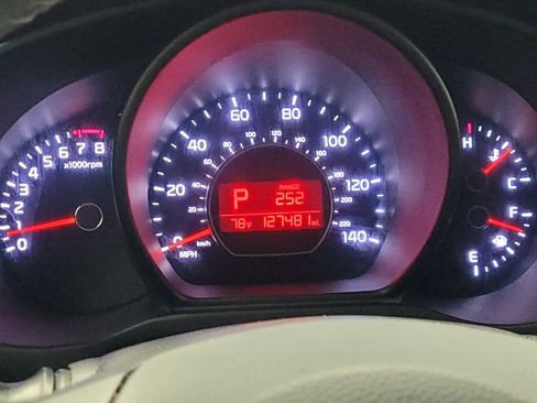 Used 2018 Kia Soul + w/ Audio Package FWD image 23