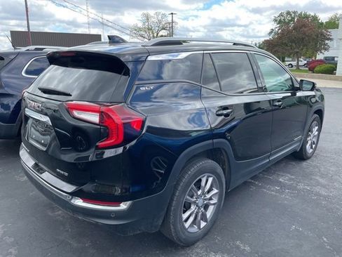 Used 2022 GMC Terrain SLT w/ Infotainment Package II AWD/4WD image 10