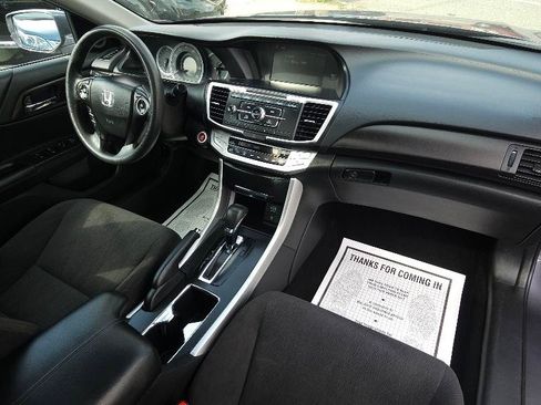 Used 2015 Honda Accord EX image 32