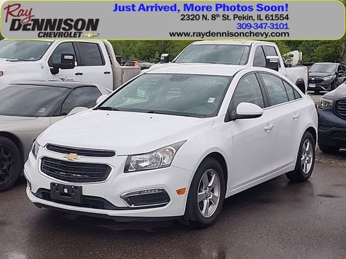 Used 2015 Chevrolet Cruze LT FWD image 1