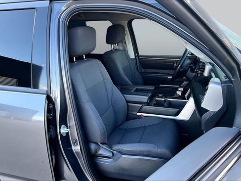 Used 2022 Toyota Tundra SR5 RWD image 9