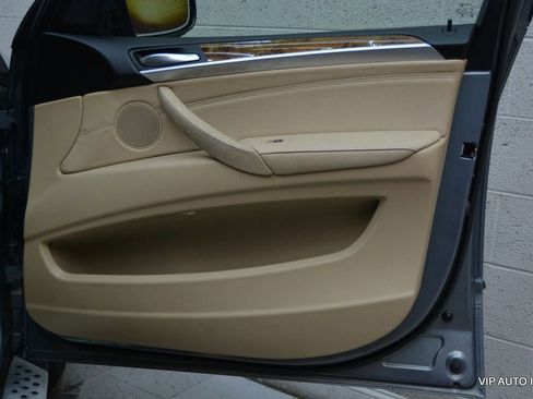 Used 2007 BMW X5 4.8i image 8