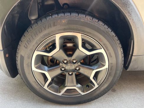 Used 2013 Subaru Crosstrek 2.0i Premium image 25