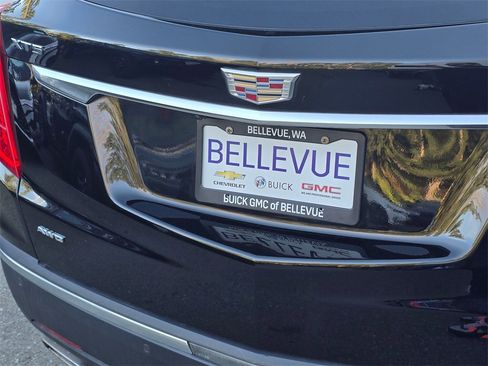 Used 2018 Cadillac XT5 Luxury w/ Driver Awareness Package image 46