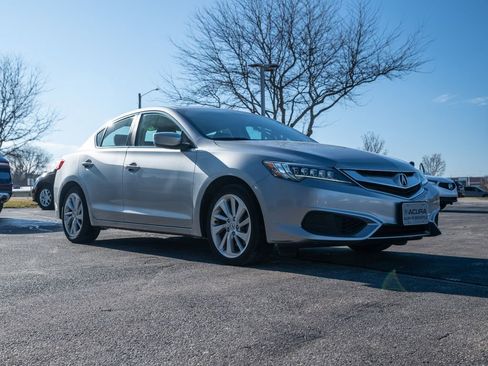 Certified 2018 Acura ILX w/ Premium Package image 4