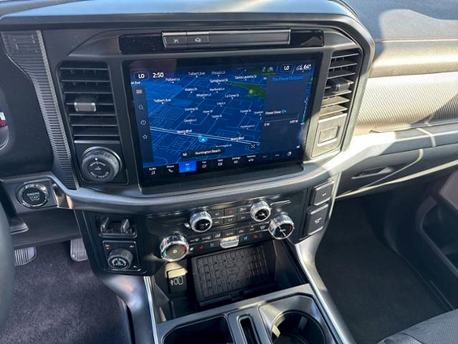 Used 2025 Ford F150 Raptor AWD/4WD image 19