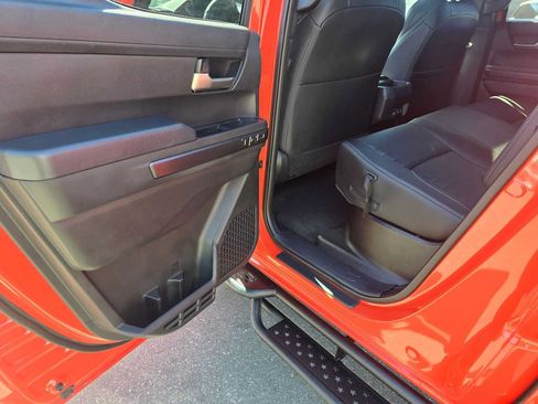 Used 2024 Toyota Tacoma TRD Sport w/ TRD Sport Premium Package AWD/4WD image 15