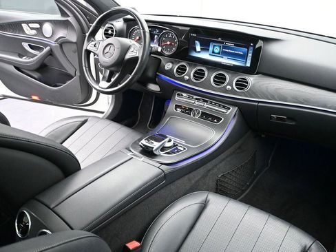 Used 2018 Mercedes-Benz E 300 4MATIC image 23