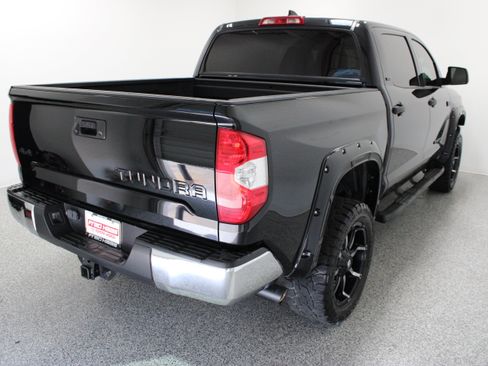 Used 2021 Toyota Tundra SR5 w/ SR5 Leather Package AWD/4WD image 7