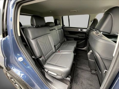 Certified 2025 Hyundai Santa Fe SEL AWD/4WD image 22