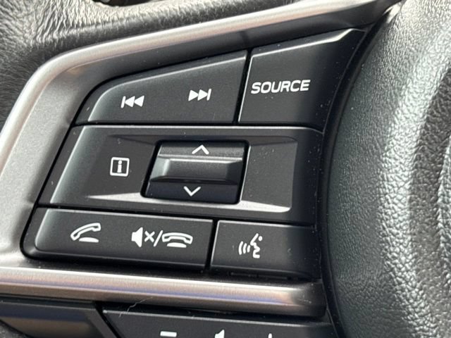 Used 2025 Subaru Outback Limited AWD/4WD image 16
