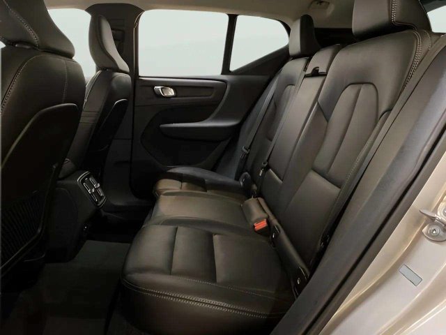 Used 2025 Volvo XC40 B5 Plus AWD/4WD image 65