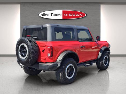 Used 2023 Ford Bronco Black Diamond w/ Sasquatch Package image 9