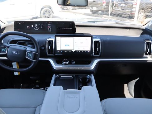New 2027 Ford Expedition Platinum AWD/4WD image 28