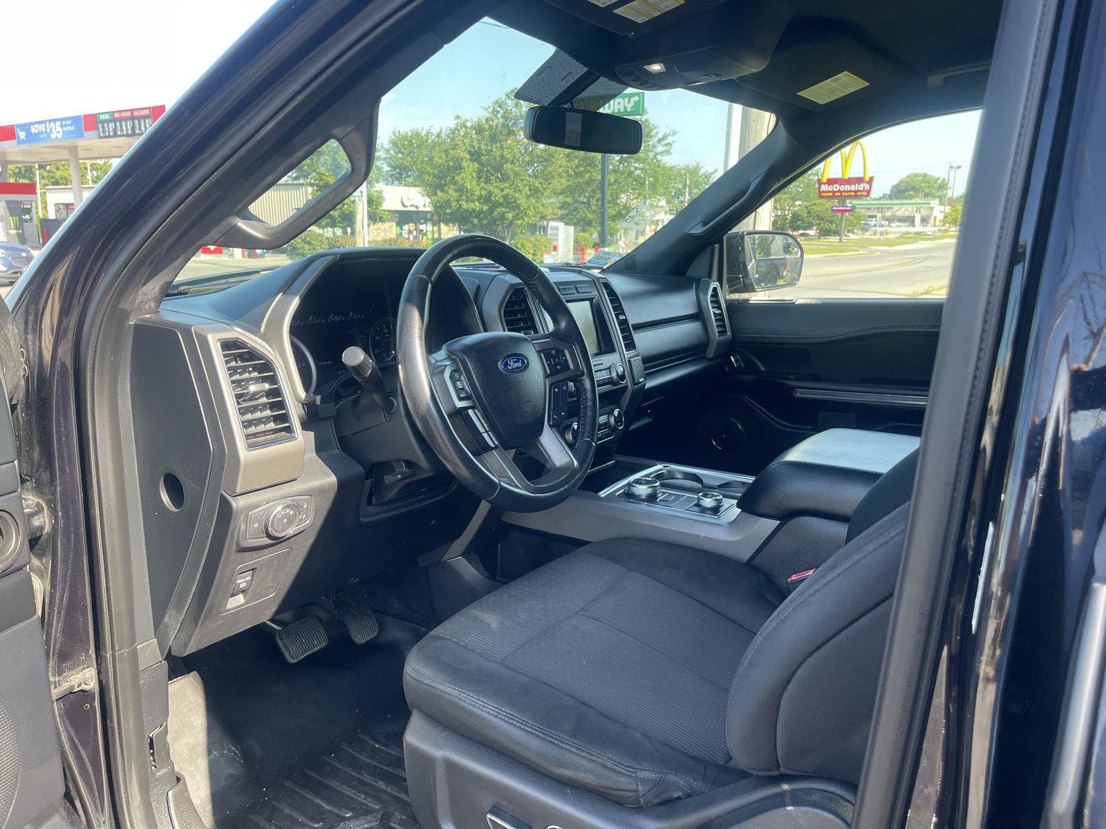Used 2019 Ford Expedition Max XLT AWD/4WD image 8