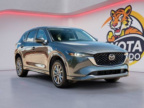 Used 2025 MAZDA CX-5 AWD 2.5 S w/ Preferred Package image 3