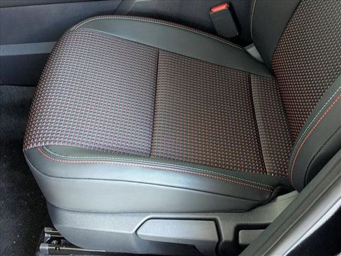 New 2026 Nissan Kicks SR FWD image 4