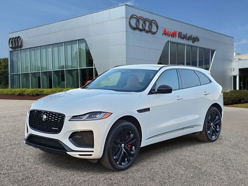 Used 2024 Jaguar F-PACE R-Dynamic S image 1