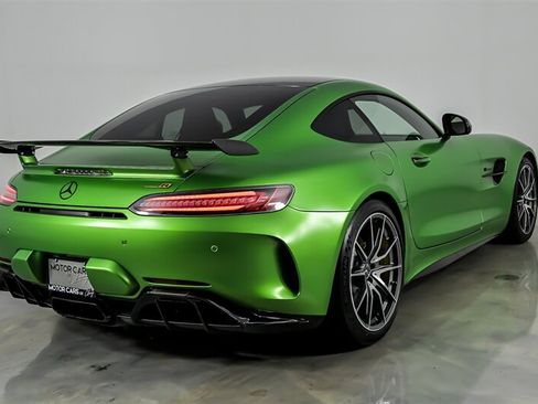 Used 2018 Mercedes-Benz AMG GT R image 9