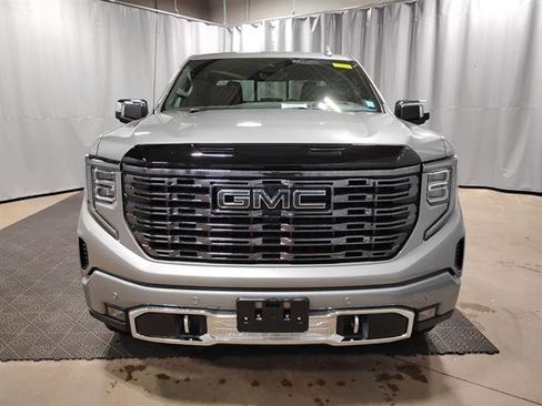 New 2025 GMC Sierra 1500 Denali Ultimate image 9