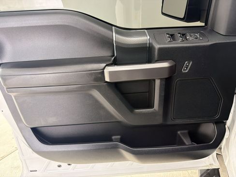 Used 2019 Ford F150 XLT w/ Equipment Group 302A Luxury AWD/4WD image 14