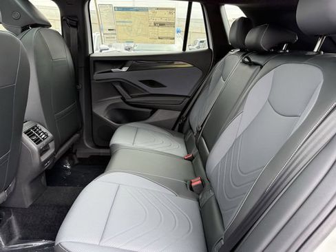 New 2026 Volkswagen Tiguan SE R-Line FWD image 20
