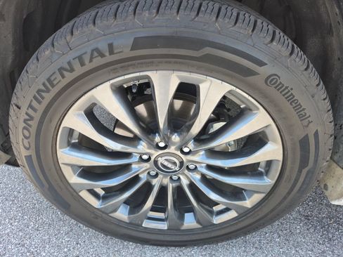 Used 2023 Nissan Armada Platinum w/ Cargo Package RWD image 3