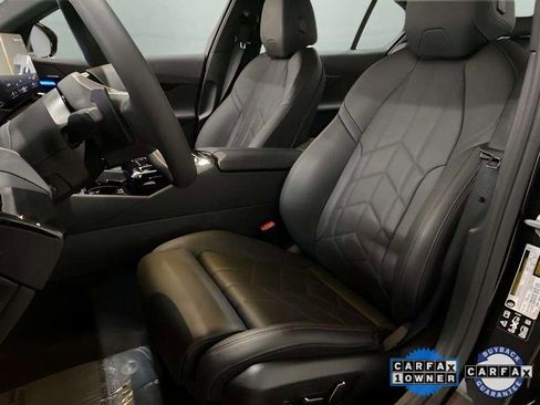 Used 2025 BMW 530i xDrive image 65