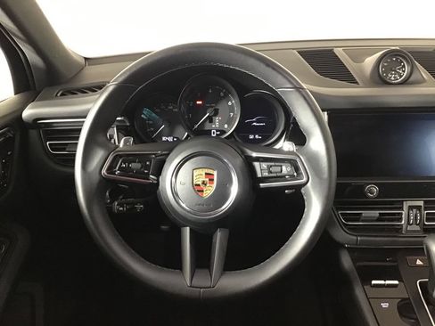 Certified 2023 Porsche Macan Turbo AWD/4WD image 25