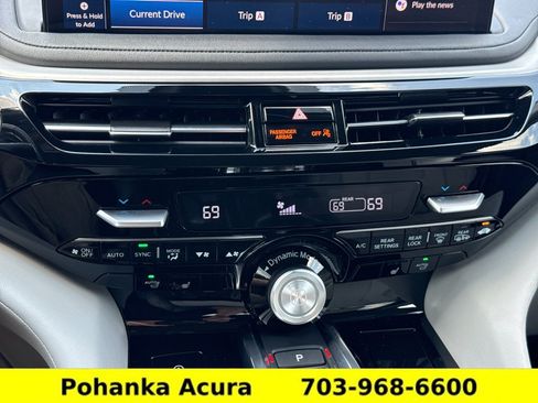 Used 2025 Acura MDX w/ Technology Package AWD/4WD image 16